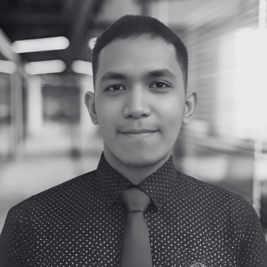 A photo of Klein Armenta in black and white