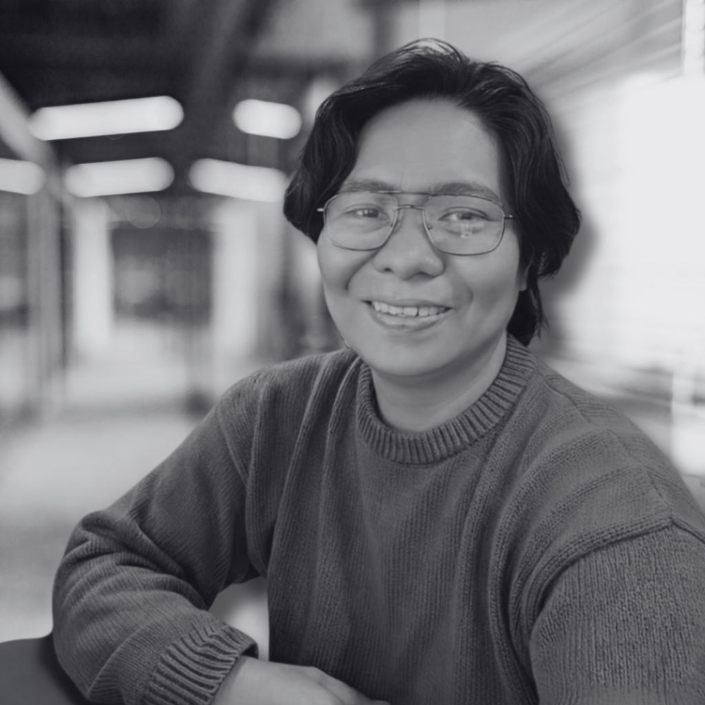 photo of kythe in black and white