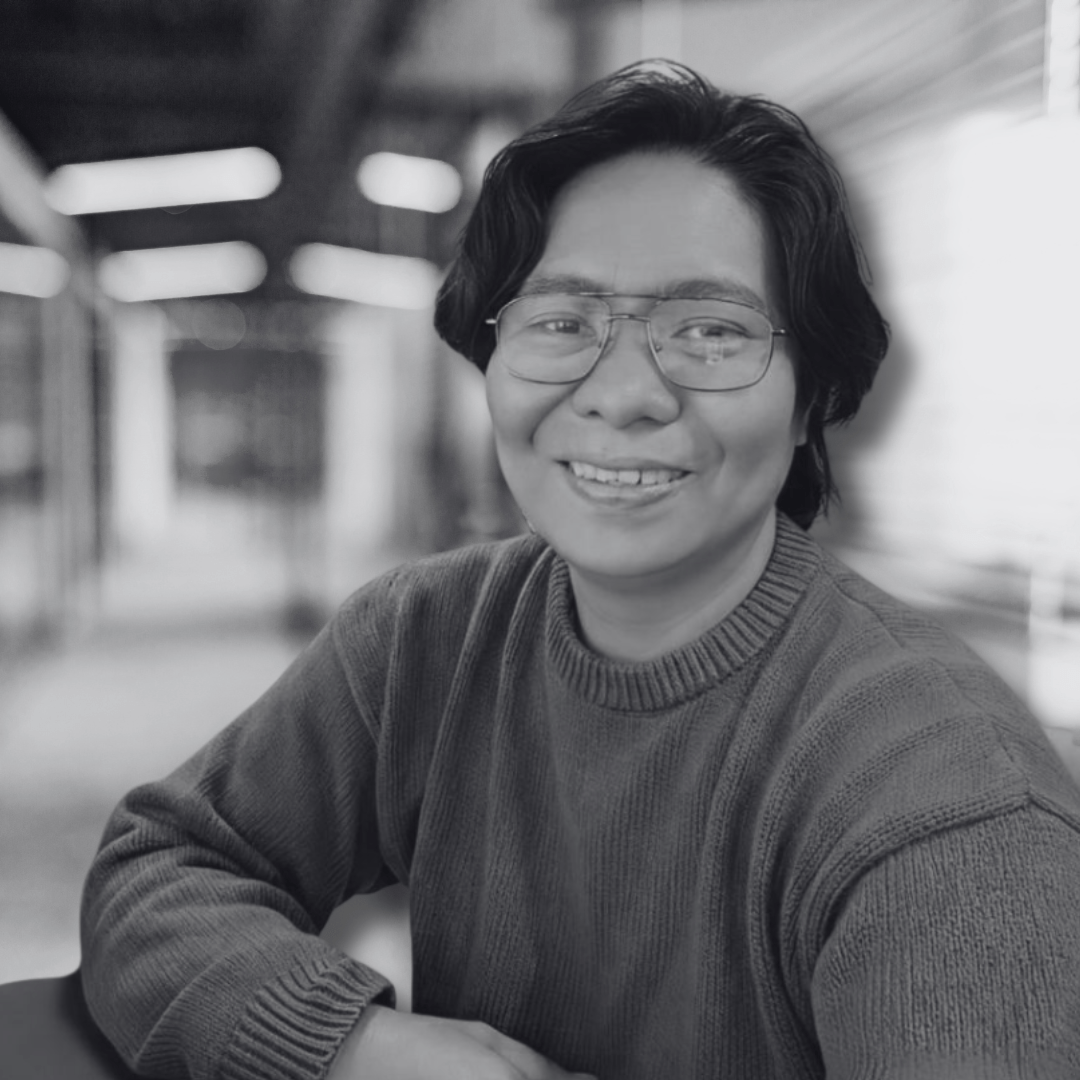 photo of kythe in black and white