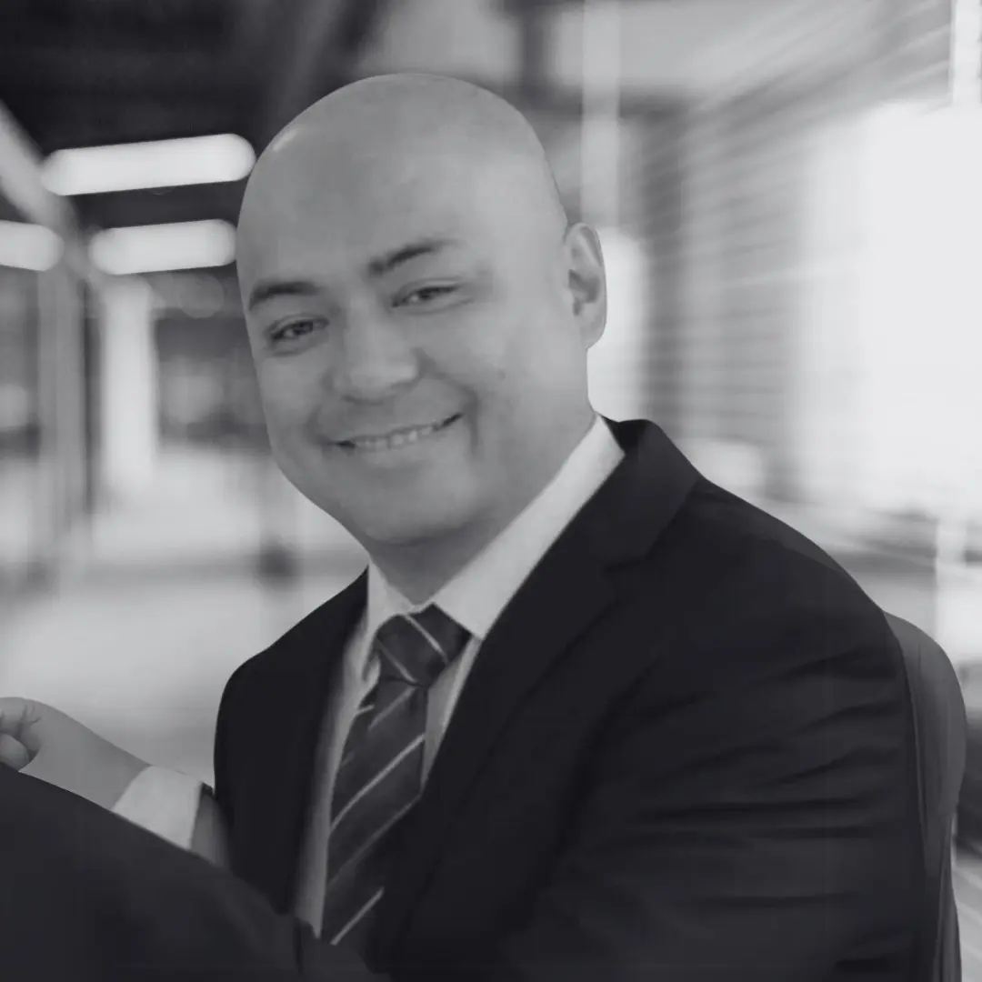 A photo of Roy Dimaculangan in black and white